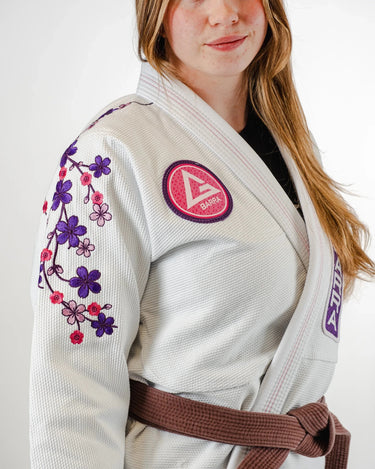 Sakura V3 Women's Kimono – White | IBJJF Legal Gi – GB Wear